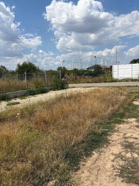 Domnesti, Clinceni sat OlteniTeren 665 mp Utilitati complete Zona linistita